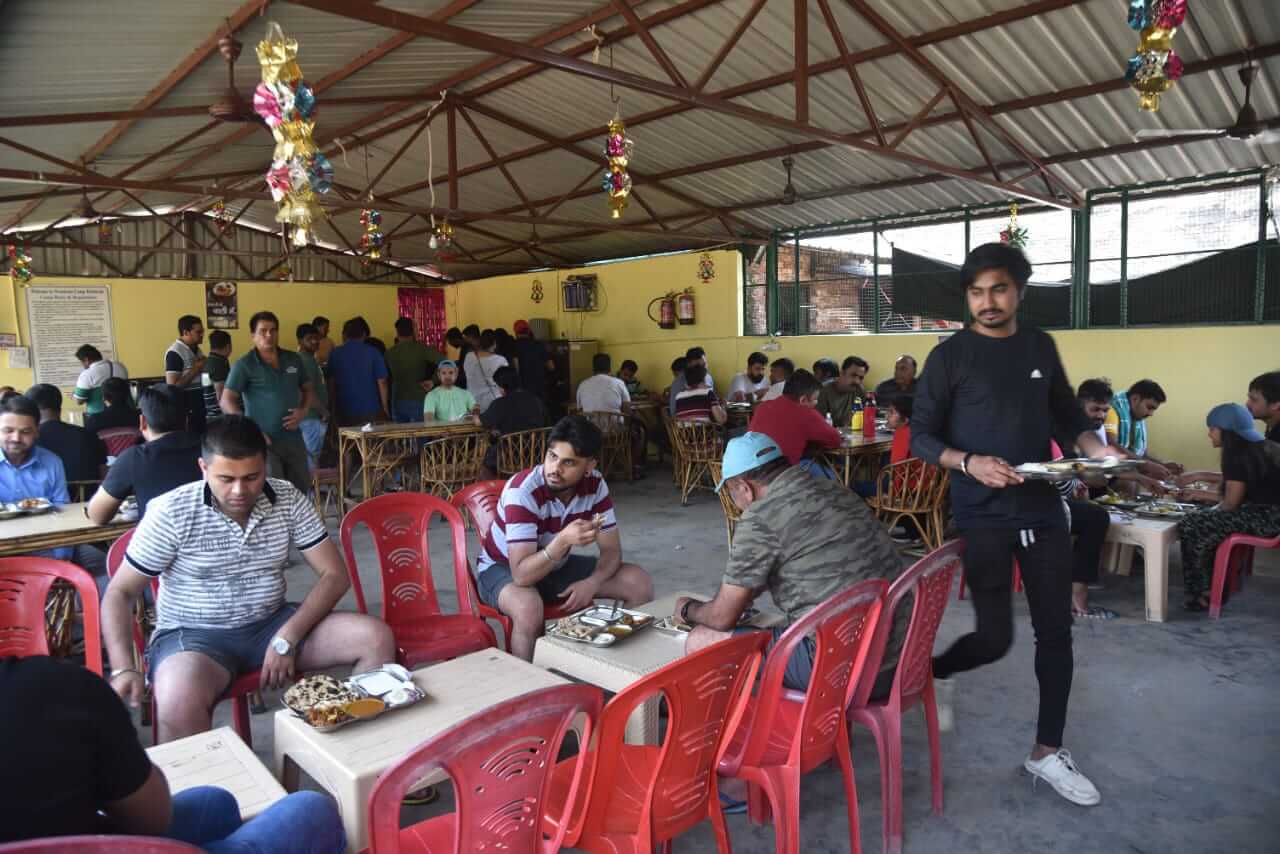 food serves in rishikesh camps
