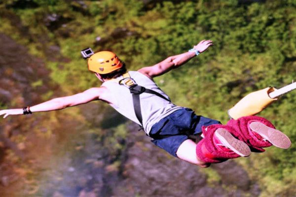 bunjee jumping in rishikesh